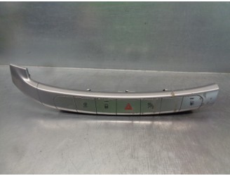 Replacement hazard warning switch for Fiat Tipo II (357) fam easy OEM IAM reference 07356464230 30281210 