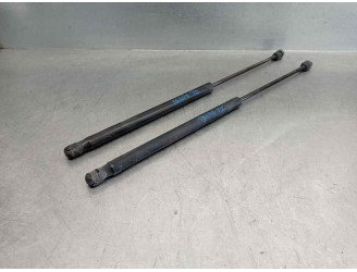 Replacement boot/tailgate dampers for Kia Cerato 2.0 Turbodiesel CAT OEM IAM reference 817702F210 817702F210 