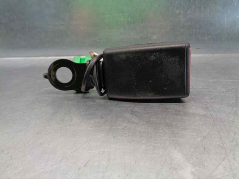 Recambio de enganche cinturon para dacia sandero 0.9 tce cat referencia OEM IAM 878172680R  