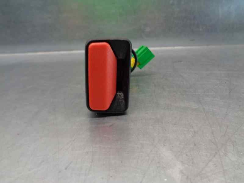 Recambio de enganche cinturon para dacia sandero 0.9 tce cat referencia OEM IAM 878172680R  