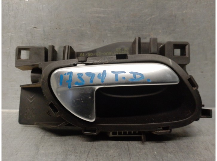 Recambio de maneta interior trasera derecha para peugeot 208 1.2 12v vti referencia OEM IAM 96555516VV  