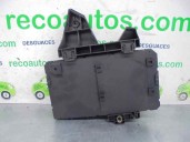 Recambio de caja reles / fusibles para opel astra h caravan 1.9 cdti referencia OEM IAM 13206754 329510614 