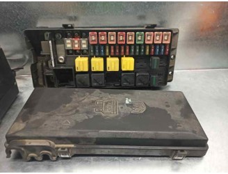 Recambio de caja reles / fusibles para land rover discovery (lt) 2.5 turbodiesel referencia OEM IAM YQE103800 