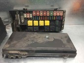 Recambio de caja reles / fusibles para land rover discovery (lt) 2.5 turbodiesel referencia OEM IAM YQE103800 