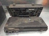 Recambio de caja reles / fusibles para land rover discovery (lt) 2.5 turbodiesel referencia OEM IAM YQE103800 