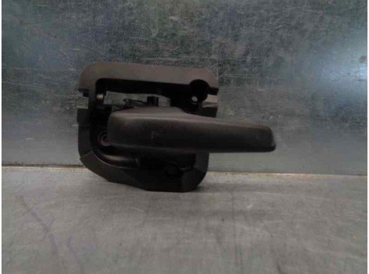 Recambio de maneta interior delantera derecha para smart coupe fortwo coupe (45kw) referencia OEM IAM A4517600261  