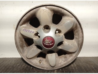 Recambio de llanta para hyundai h 1 2.5 turbodiesel referencia OEM IAM 529104A800 R156JJX15OFFSET33 ALUMINIO 6P