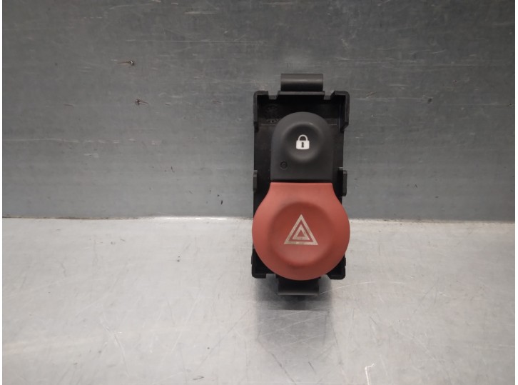 Recambio de warning para smart forfour 1.0 cat referencia OEM IAM A4539055800  