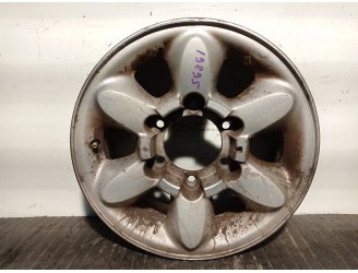 Recambio de llanta para hyundai h 1 2.5 turbodiesel referencia OEM IAM 529104A800 R156JJX15OFFSET33 ALUMINIO 6P
