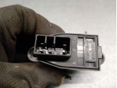 Recambio de mando elevalunas delantero derecho para hyundai h 1 2.5 turbodiesel referencia OEM IAM 935804A000  