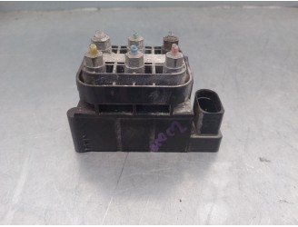 Recambio de bomba suspension para mercedes-benz clase s (w221) berlina 320 / 350 cdi 4-matic (221.080) referencia OEM IAM A25132