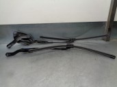 Replacement front right wiper arm for Mercedes-Benz CLS-Class (W219) 3.5 V6 CAT OEM IAM reference A2118200344 A211820