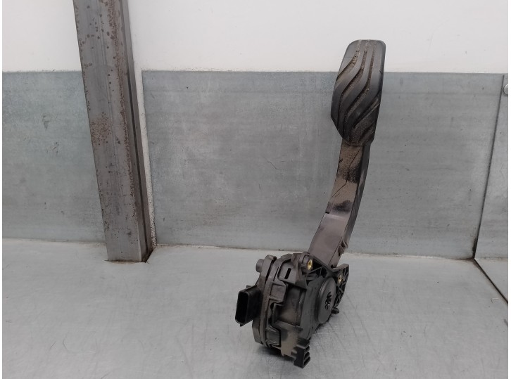Recambio de potenciometro pedal para renault captur ii 1.0 tce bivalent. gasolina / gpl referencia OEM IAM 180100879R 6PV0129020