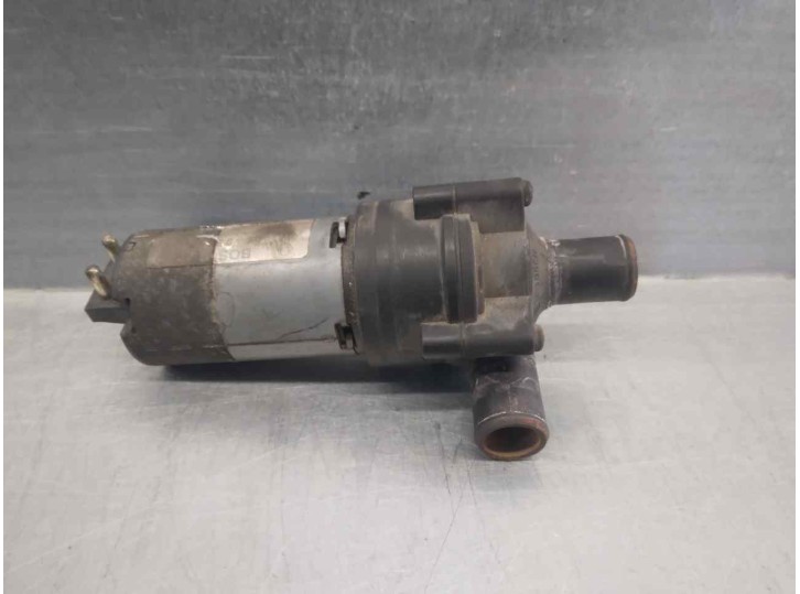 Recambio de bomba agua para mercedes-benz clase c (w202) berlina 2.8 24v cat referencia OEM IAM 2028300014 