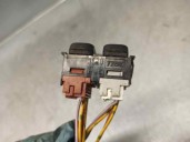 Recambio de mando elevalunas trasero izquierdo para peugeot 406 berlina (s1/s2) 2.0 turbo cat referencia OEM IAM 3520H8 