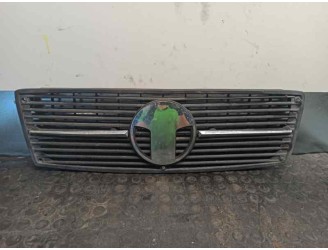 Replacement front grille for Tata pick-up TDI D/C 4x4 2.0 64kW 483DLTC49 OEM IAM reference 