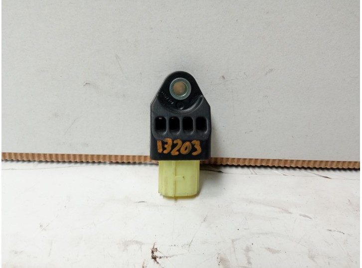 Replacement sensor for Toyota Prius (NHW30) 1.8 16V CAT OEM IAM reference 8983175010 