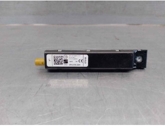 Recambio de antena para seat leon (5f1) 1.4 16v tsi referencia OEM IAM 5F4035225 TRASERA NIZQUIERDA 