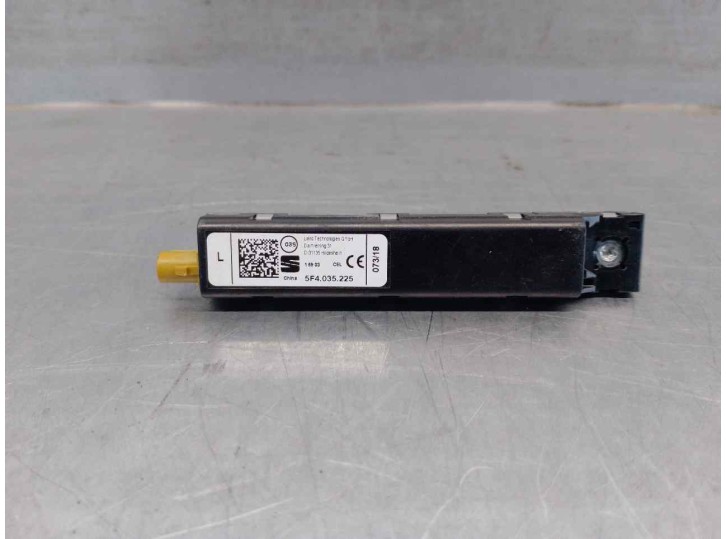 Recambio de antena para seat leon (5f1) 1.4 16v tsi referencia OEM IAM 5F4035225 TRASERA NIZQUIERDA 
