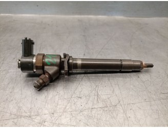 Recambio de inyector para volvo s60 i (384) d5 referencia OEM IAM 8658352 0445110078 BOSCH