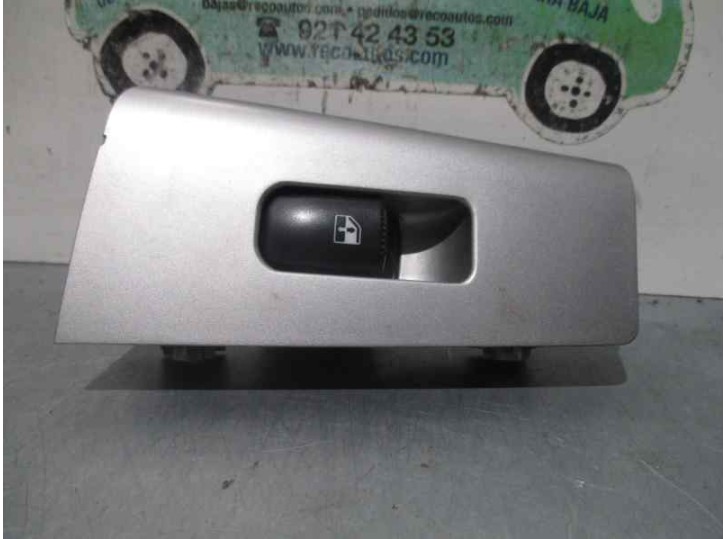 Recambio de mando elevalunas trasero derecho para hyundai santa fe (bm) 2.2 crdi cat referencia OEM IAM 3715211110 7 PINES