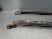Replacement boot / tailgate shock absorbers for Hyundai H1 2.5 Turbodiesel OEM IAM reference 817804A040 