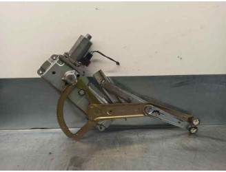 Recambio de elevalunas delantero derecho para saab 900 berlina 2.3 cat referencia OEM IAM 193038XXX 2 PINES 5 PUERTAS