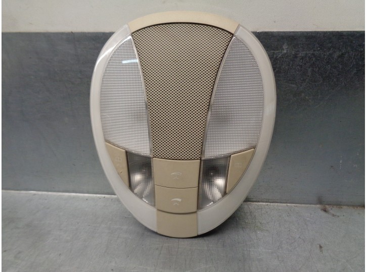 Recambio de luz interior para mercedes-benz clase cls (w219) 3.5 v6 cat referencia OEM IAM A2118202001 