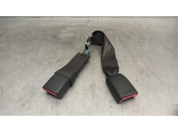 Recambio de enganche cinturon para toyota prius (nhw30) 1.8 16v cat referencia OEM IAM 7324047140C0  