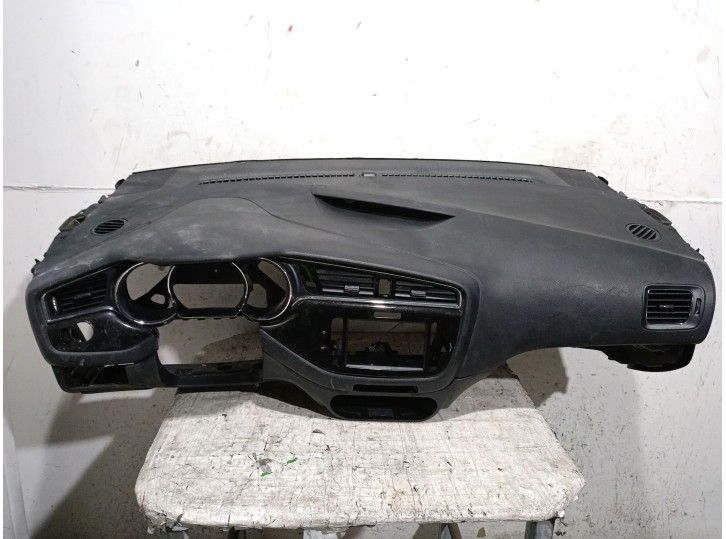 Recambio de salpicadero para kia cee´d sportswagon (jd) 1.0 t-gdi referencia OEM IAM 84710A2000WK 84710A2000WK 