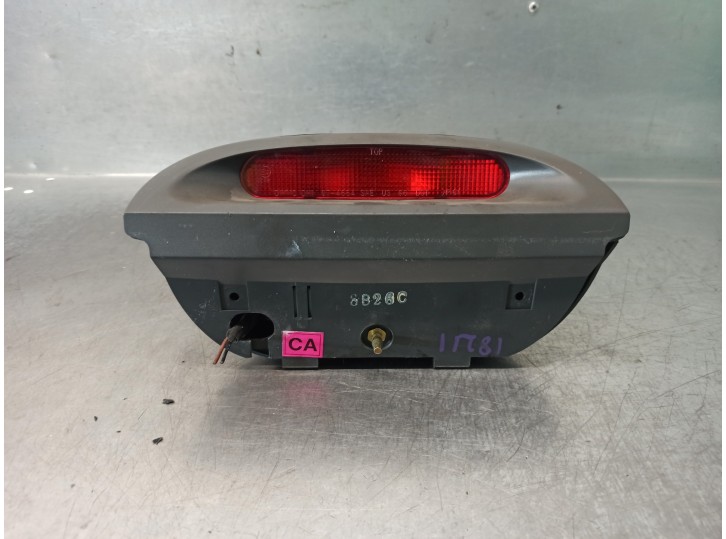 Recambio de luz central de freno para daewoo lanos 1.6 cat referencia OEM IAM 074664 PORTON TRAS 5 PUERTAS