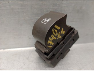 Recambio de mando elevalunas trasero izquierdo para lancia musa (184) 1.3 jtd 16v referencia OEM IAM B569 4 PINES 5 PUERTAS 5 PU