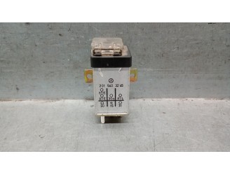 Recambio de rele para mercedes-benz clase e (w124) berlina 3.0 diesel cat referencia OEM IAM 2015403245  