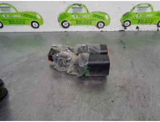 Recambio de enganche cinturon para hyundai ix35 1.7 crdi cat referencia OEM IAM 898302Y200  