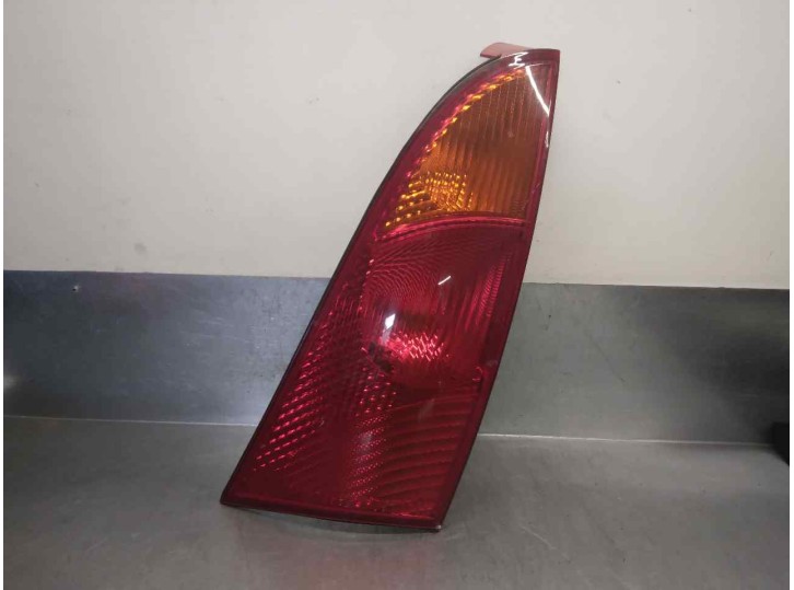 Recambio de piloto trasero derecho para ford focus berlina (cak) ambiente referencia OEM IAM XS4113404A  5 PUERTAS