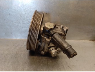 Recambio de bomba servodireccion para audi a4 avant (b5) 2.5 v6 24v tdi referencia OEM IAM 8D0145177D 7690955104 ZF