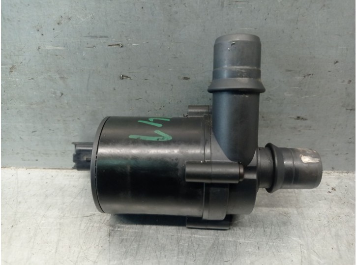 Recambio de bomba agua para peugeot 3008 i monospace (0u_) 2.0 hdi hybrid4 (0urhca) referencia OEM IAM 9674357480  702059130