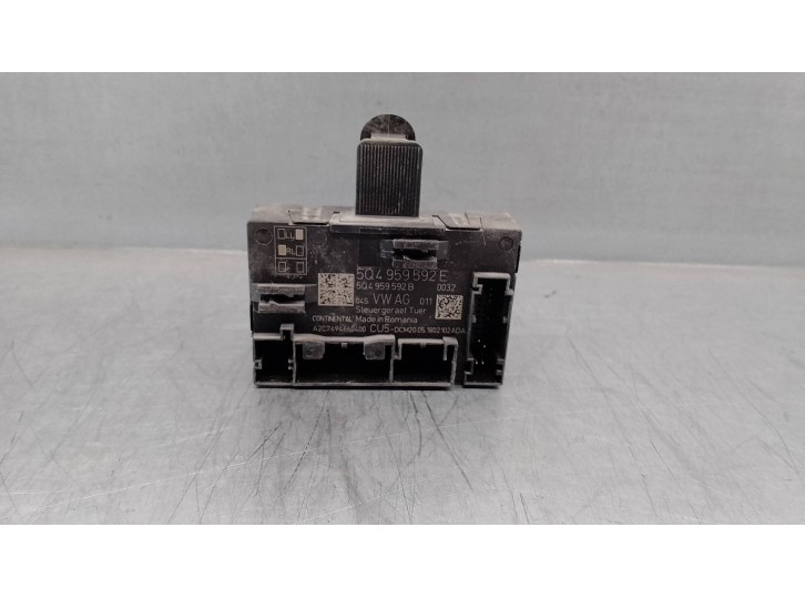 Recambio de modulo confort para seat leon (5f1) 1.4 16v tsi referencia OEM IAM 5Q4959592E A2C7494660400 CONTINENTAL