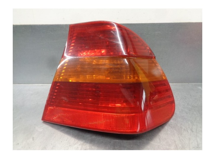 Recambio de piloto trasero derecho para bmw serie 3 berlina (e46) 320d referencia OEM IAM 6907934 DE ALETA