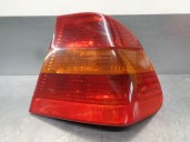 Recambio de piloto trasero derecho para bmw serie 3 berlina (e46) 320d referencia OEM IAM 6907934 DE ALETA