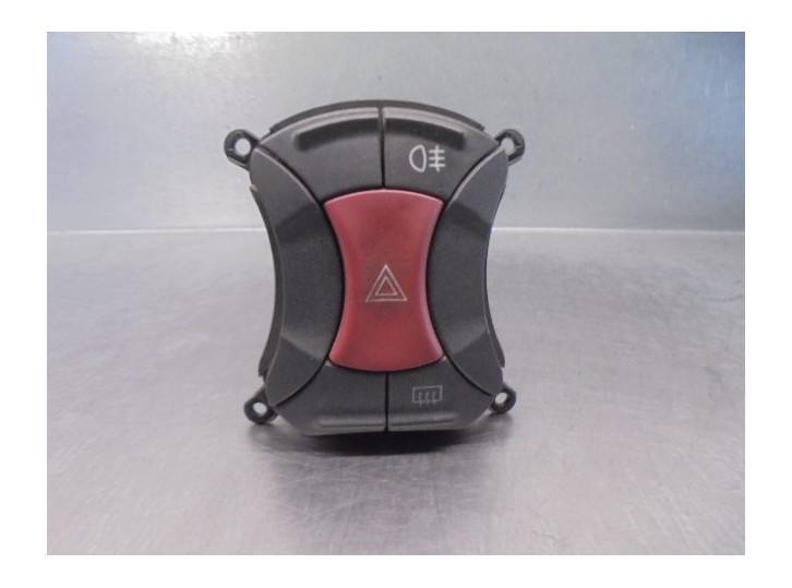 Replacement hazard warning switch for Fiat Doblò Cargo (223) 1.3 55kW OEM IAM reference 7354198640 