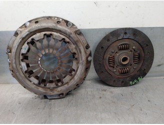 Recambio de kit embrague para renault megane ii berlina 5p 1.6 16v referencia OEM IAM 8200344044  