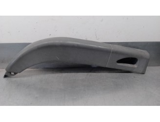 Recambio de molduras delanteras para nissan cabstar 01.04 3.0 diesel referencia OEM IAM 638119X2 