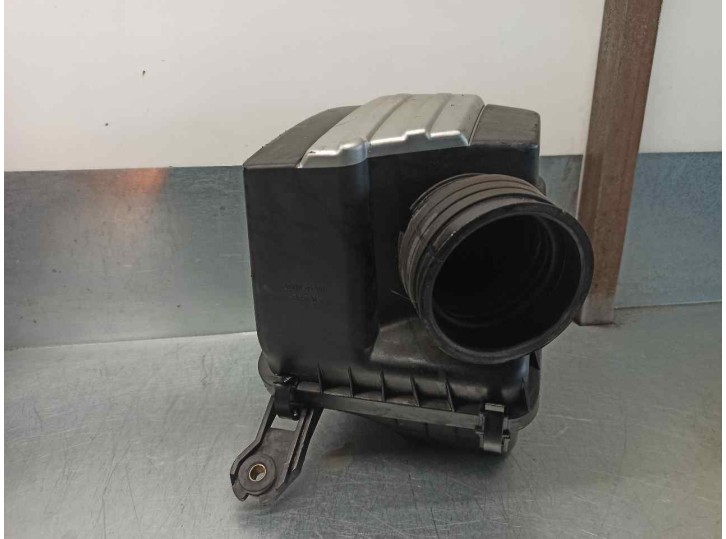 Replacement air filter housing for Hyundai XG 3.5 V6 cat OEM IAM reference 2811039200 