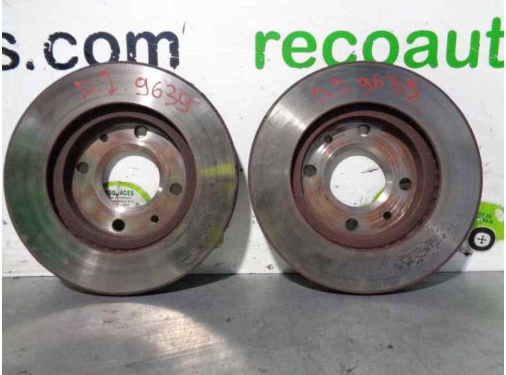 Recambio de disco freno delantero para peugeot 206 berlina 1.4 hdi referencia OEM IAM 4246R8  