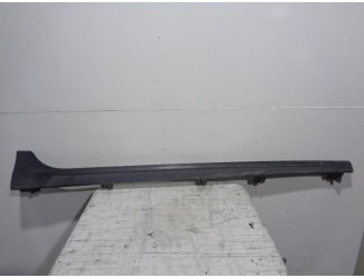 Recambio de faldon lateral para seat arona 1.0 tsi referencia OEM IAM 6F9853852 NEGROP TEXTURADO DERECHA