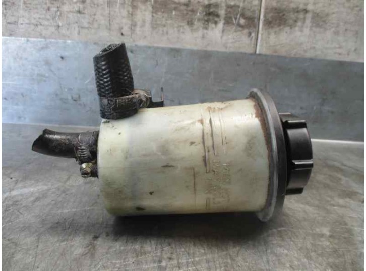 Recambio de deposito servo para ford transit, caja cerr. largo 95 2.5 tde cat referencia OEM IAM 