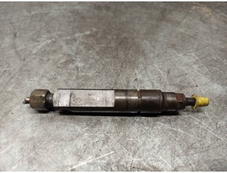 Recambio de inyector para renault clio ii fase i (b/cbo) 1.9 dti diesel referencia OEM IAM 7700110397 0432193643 BOSCH