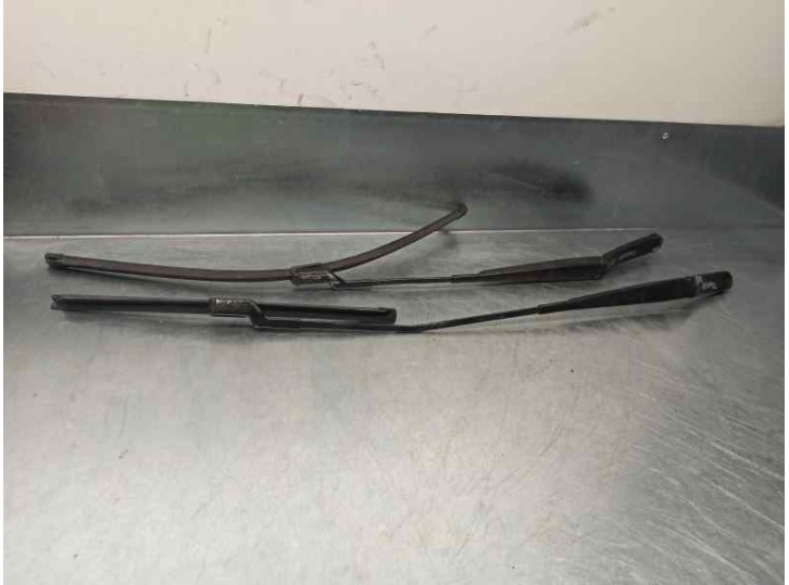 Recambio de brazo limpia delantero derecho para seat leon st (5f8) 2.0 tdi referencia OEM IAM 5F1955410  