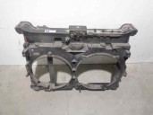 Replacement front radiator grille for Peugeot 807 2.0 16V CAT OEM IAM reference FIBREGLASS WITH LOCK 